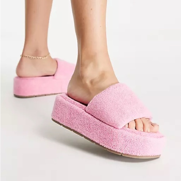 ASOS DESIGN Taya padded flatform sandals in pink - Picture 1 of 11